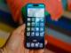 Hiệu Ứng "Thủy Tinh Lỏng" Gây Ám Ảnh trên iOS 26: Đẹp Đột Phá Hay Quá Phô Trương?